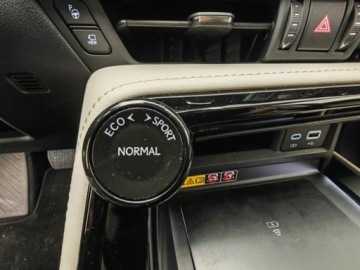 Lexus NX II SUV Facelifting 2.5 350h 200KM 2025 LEXUS NX 350h Omotenashi 2.5 Hybrid AWD Suv 200KM 2025, zdjęcie 11
