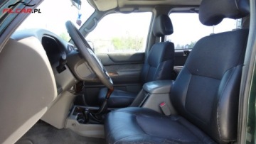 Nissan Patrol IV 1998 Nissan Patrol ZAREJESTROWANY Bez korozji Aktualne OC i BT Mozliwa zamiana, zdjęcie 5