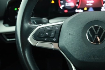 Volkswagen Golf VIII Hatchback 1.0 TSI 110KM 2021 VW Golf 1.0 TSI, Salon Polska, Klima, Klimatronic, zdjęcie 16