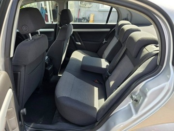 Opel Vectra C Sedan 1.8 ECOTEC 122KM 2005 Opel Vectra 1.8 Benzyna 122 KM, Klimatyzacja,, zdjęcie 21