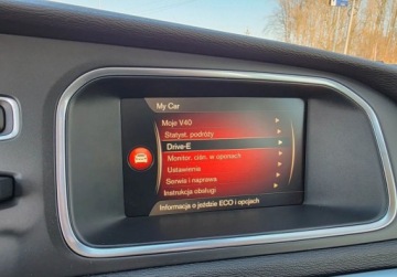 Volvo V40 II Hatchback Facelifting 1.5 T3 152KM 2017 Volvo V40 T3 AUTOMAT 1-Wl Salon Polska 2xOpony 1.5 Benzyna 152KM, zdjęcie 33