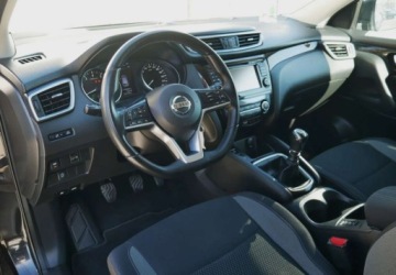 Nissan Qashqai II Crossover Facelifting 1.6 DiG-T 163KM 2018 Nissan Qashqai Nissan Qashqai 1.6 DIG-T Acenta 1.6 Benzyna 163KM, zdjęcie 20