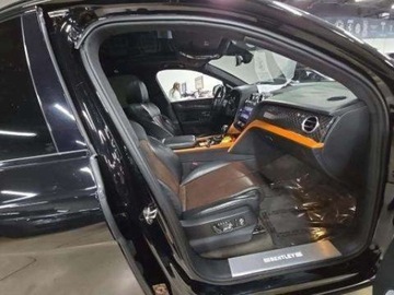 Bentley Bentayga 2020 Bentley Bentayga V8 Design Series 2020 4.0 Benzyna 542KM, zdjęcie 10