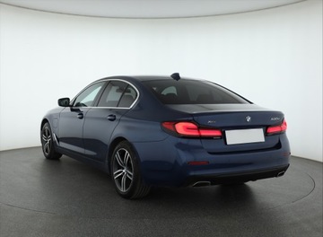 BMW Seria 5 G30-G31 2021 BMW 5 530e xDrive, Salon Polska, Serwis ASO, 4X4, zdjęcie 3