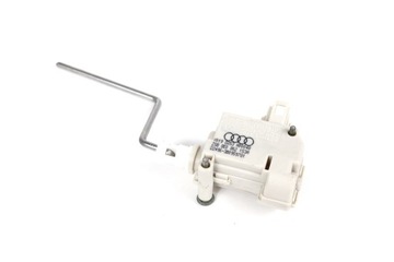 SIŁOWNIK KLAPKI WLEWU PALIWA AUDI A4 B7 SEAT EXEO