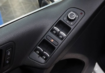 Volkswagen Tiguan I SUV Facelifting 1.4 TSI BlueMotion 160KM 2012 Volkswagen Tiguan Tiguan_Panoramiczny dach_Alufelgi17_Podgrzewane fotele, zdjęcie 24