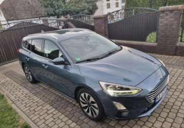 Ford Focus IV Kombi 1.0 EcoBoost 125KM 2019 Ford Focus Ful LED Zadbane Pierwszy wlasciciel Serwis ASO Niski przebieg P