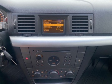 Opel Vectra C Sedan 2.2 ECOTEC 147KM 2003 Opel Vectra XENONY KLIMATYZACJA KOMPUTER 147 KONI ALUFELGI ZAREJESTROWANY, zdjęcie 11