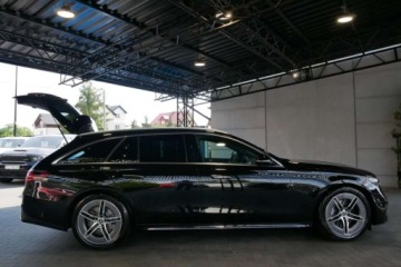 Mercedes Klasa E W214 2023 Mercedes-Benz Klasa E Krajowy Bezwyp Gwarancja Diesel197Elektryk129KM Head, zdjęcie 5