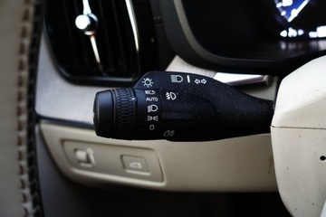 Volvo XC60 II Crossover D4 190KM 2018 Volvo XC 60 Inscription D4 AWD tempomat czujniki skora klima 2stref F, zdjęcie 20