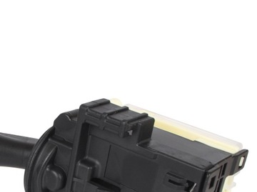 Выключатель света в Suzuki Swift Splash