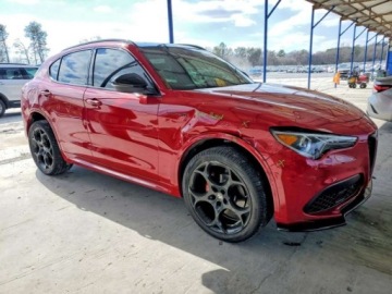 Alfa Romeo Stelvio 2022 Alfa Romeo Stelvio 2022r., Ti, 2L, od ubezpieczalni 2.0 Benzyna 284KM, zdjęcie 4