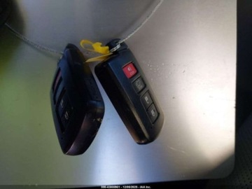 Toyota Highlander II 2018 Toyota Highlander LIMITED, 4x4, od ubezpieczalni 3.5 Benzyna 295KM, zdjęcie 11