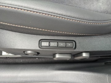 Cupra Leon II Hatchback Facelifting 1.5 eTSI MHEV 150KM 2026 Cupra Leon 1.5 eTSI 150 KM 7-biegowa automatyczna, zdjęcie 11