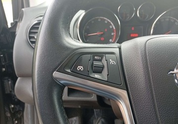 Opel Meriva II Mikrovan 1.4 Turbo ECOTEC 120KM 2011 Opel Meriva Zarejestrowany - ubezpieczony - 1,4 - 120 KM 1.4 Benzyna 120KM, zdjęcie 28