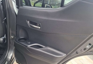 Toyota C-HR I Crossover Facelifting 2.0 Hybrid Dynamic Force 184KM 2021 Toyota C-HR Toyota C-HR 2.0 Hybryda 184KM, zdjęcie 33