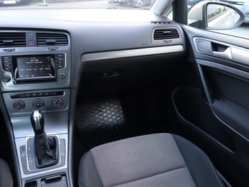 Volkswagen Golf VII Variant 1.6 TDI CR DPF BlueMotion Technology 105KM 2014 VW Golf 1.6 TDI, Salon Polska, Serwis ASO, zdjęcie 7