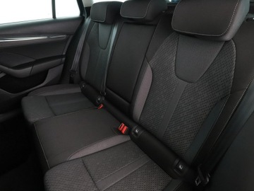 Skoda Octavia IV Kombi Plug-in 1.4 TSI iV Plug-In Hybrid 204KM 2021 Škoda Octavia Skoda Octavia PHEV full LED virtual, zdjęcie 16