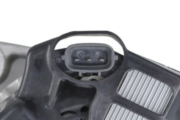 ALTERNÁTOR 8EL 015 637-481 HELLA