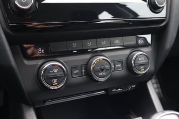 Skoda Octavia III Liftback 1.4 TSI  150KM 2016 Skoda Octavia 1.4 TSI, Salon Polska, Serwis ASO, zdjęcie 15