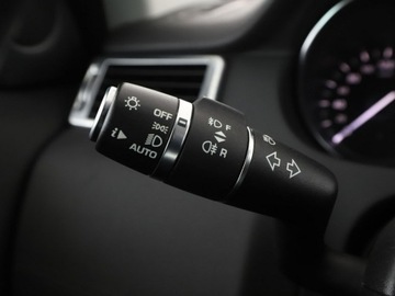 Land Rover Discovery Sport SUV 2.0 TD4 150KM 2018 Land Rover Discovery Sport 2.0Td4 SE AWD, zdjęcie 31