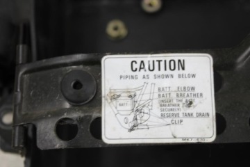 HONDA VT700 SHADOW RC19 КОРЗИНА ДЕРЖАТЕЛЬ АККУМУЛЯТОРА