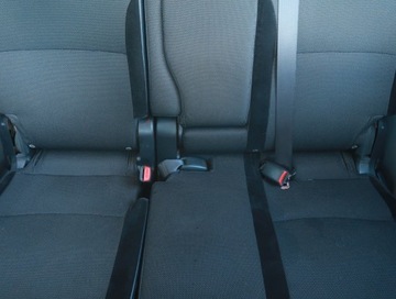 Mitsubishi Outlander II 2.4 MIVEC 170KM 2010 Mitsubishi Outlander 2.4 MIVEC, 4X4, 7 miejsc, zdjęcie 9