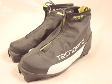 34 UK2 BUTY DO NART BIEGOWYCH TECNOPRO 650