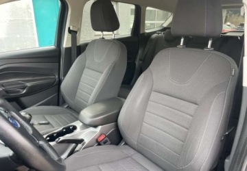 Ford Kuga II SUV 1.5 EcoBoost 150KM 2015 Ford Kuga Ford Kuga 1.5 EcoBoost 2x4 Trend 1.5 Benzyna 150KM, zdjęcie 14