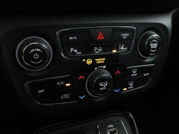 Jeep Compass II SUV 2.0 MJD 170KM 2018 Jeep Compass 2.0d Automat 4WD Limited Panorama, zdjęcie 27