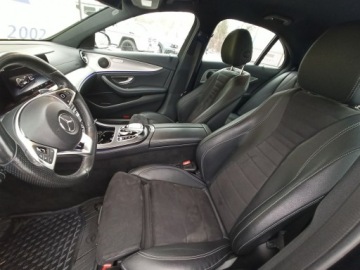 Mercedes Klasa E W213 Limuzyna 2.0 220d 194KM 2018 Mercedes E 220 salon, I wł, bezwyp. AMG Line, zdjęcie 11