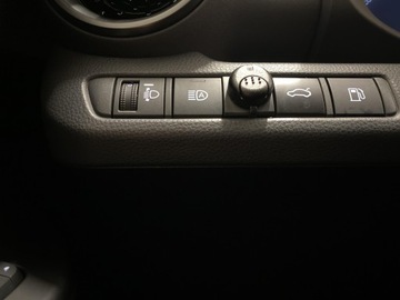 Toyota C-HR II SUV 1.8 Hybrid 140KM 2023 Toyota C-HR 1.8 Hybrid Style Toyota C-HR 1.8 Style, zdjęcie 18