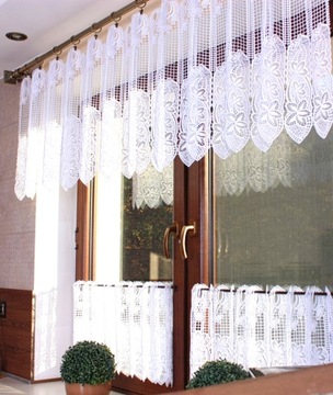 Белая кухонная штора Заздростка Гипюр, высота 90 см