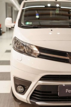 Toyota 2020 Toyota Proace Verso 1.5 D4-D Medium Business 1.5 Diesel 120KM, zdjęcie 9