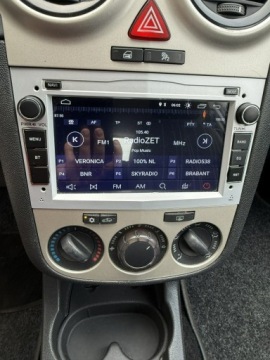 Opel Corsa D Hatchback 1.2 Twinport ECOTEC 80KM 2007 Opel Corsa D 1.2B 2007r Klimatyzacja Nawigacja, zdjęcie 13