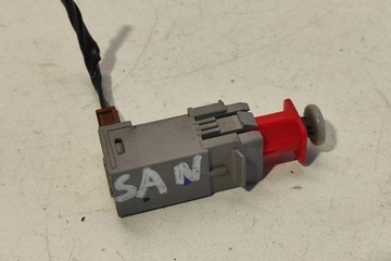 SENZOR PEDÁLU SPOJKY OPEL VECTRA C 55701396 1.9L DIESEL 110KW 2007