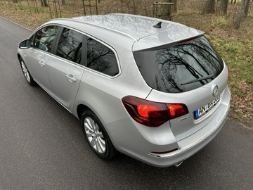 Opel Astra J Sports Tourer Facelifting 2.0 CDTI ECOTEC 165KM 2013 Opel Astra Sport Tourer 2.0 CDTI 165 KM 2013r. Xen, zdjęcie 5