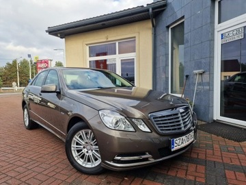 Mercedes Klasa E W212 Limuzyna 250 CGI BlueEFFICIENCY 204KM 2010 Mercedes E 250 CGI Elegance Automat Navi Skóry, zdjęcie 8