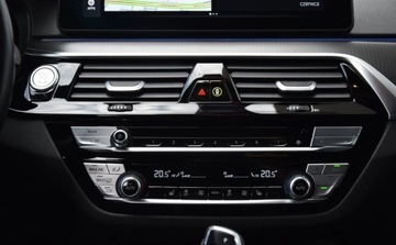 BMW Seria 5 G30-G31 Touring Facelifting 2.0 520d 190KM 2022 BMW Seria 5 BMW 520d xDrive M Pakiet Sportowy, HI FI, Fotel Sportowy 2.0, zdjęcie 18