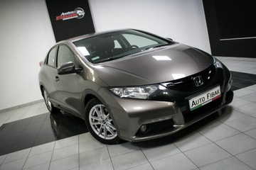 Honda Civic IX Hatchback 5d 1.8 i-VTEC 142KM 2013 Honda Civic 1.8 I-VTEC*141KM*Salon Polska*Kamera