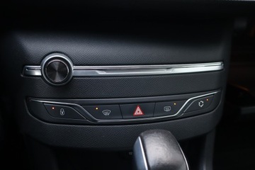 Peugeot 308 II SW Facelifting 1.6 BlueHDi 120KM 2018 Peugeot 308 1.6 BlueHDi, Salon Polska, Serwis ASO, zdjęcie 18