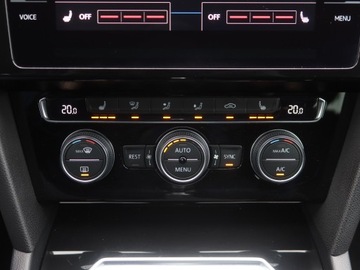 Volkswagen Arteon Fastback 2.0 TSI 190KM 2018 VW Arteon 2.0 TSI, Salon Polska, Serwis ASO, zdjęcie 15