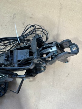 Левая петля крыши Mercedes SL R230, W230