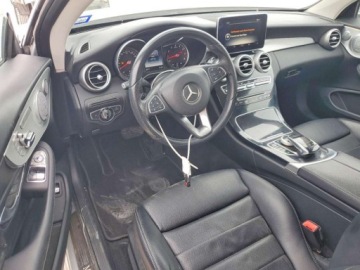 Mercedes Klasa C W205 2017 Mercedes-Benz Klasa C 2017 MERCEDES-BENZ C 300 4MATIC 2.0 Benzyna 241KM, zdjęcie 7