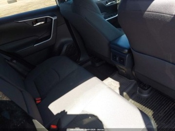 Toyota RAV4 V 2022 Toyota RAV4 2022 Toyota RAV4 Hybrid SE AWD 2.5 Hybryda 176KM, zdjęcie 10