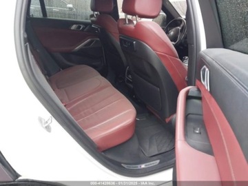 BMW X6 G06 2021 BMW X6 xDrive40I 2021 3.0l 3.0 Benzyna 335KM, zdjęcie 13
