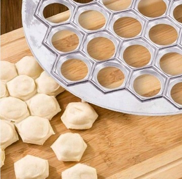 ФОРМА ДЛЯ ПЕЛЬЦЕВ USZKA PIEROŻNICA, 37 ШТУК ПАРЕНКОВ