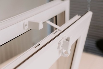 КОММЕРЧЕСКИЕ ОКНА ПВХ 800x400 U БЕЛЫЕ