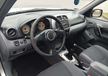 Toyota RAV4 II 1.8 VVTi 125KM 2002 Toyota RAV4 Zarejestrowany - ubezpieczony - 1,8 - 125 KM 1.8 Benzyna 125KM, zdjęcie 19