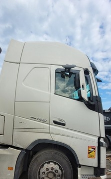 KOMPLETNA KABINA VOLVO FH4 GLOBETROTTER XXL EURO 6 EUROPA